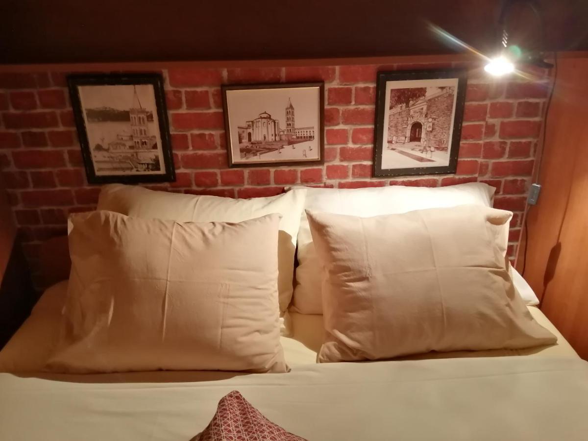 Apartments Tamara Sukošan Екстериор снимка
