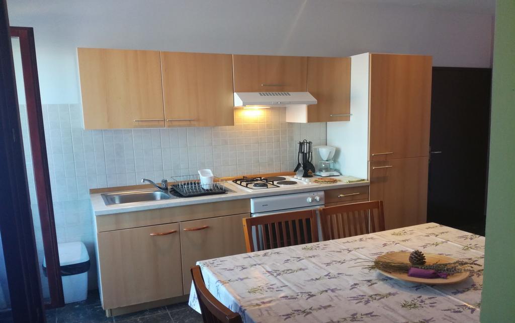 Apartments Tamara Sukošan Екстериор снимка