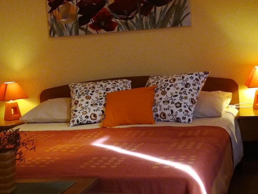 Apartments Tamara Sukošan Екстериор снимка