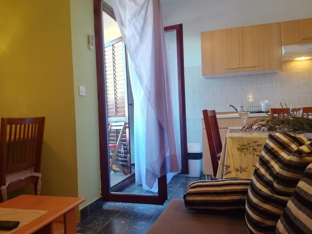 Apartments Tamara Sukošan Екстериор снимка