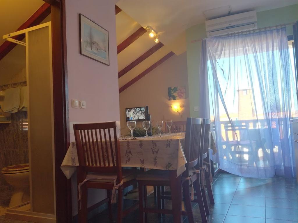 Apartments Tamara Sukošan Екстериор снимка